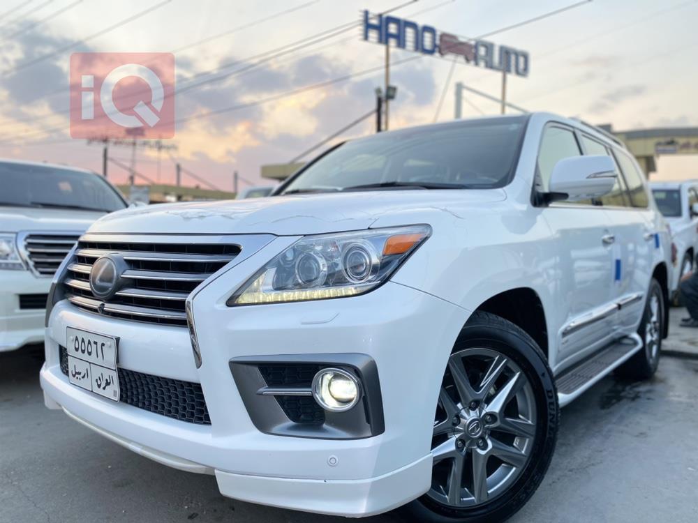 Lexus LX
